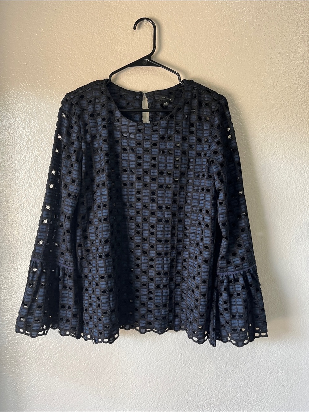 Ann Taylor Navy Eyelet Bell-Sleeve Blouse Sz S Office whimsigoth Witchy